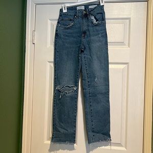 Cotton: On Size 4 Women’s Stretch  Straight Leg Women’s Jeans